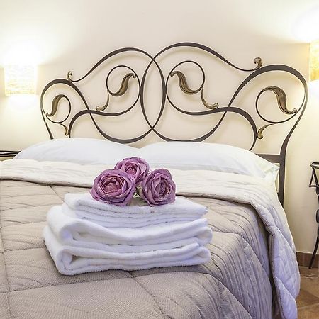 Costa Catterina B&B Castagnito Buitenkant foto